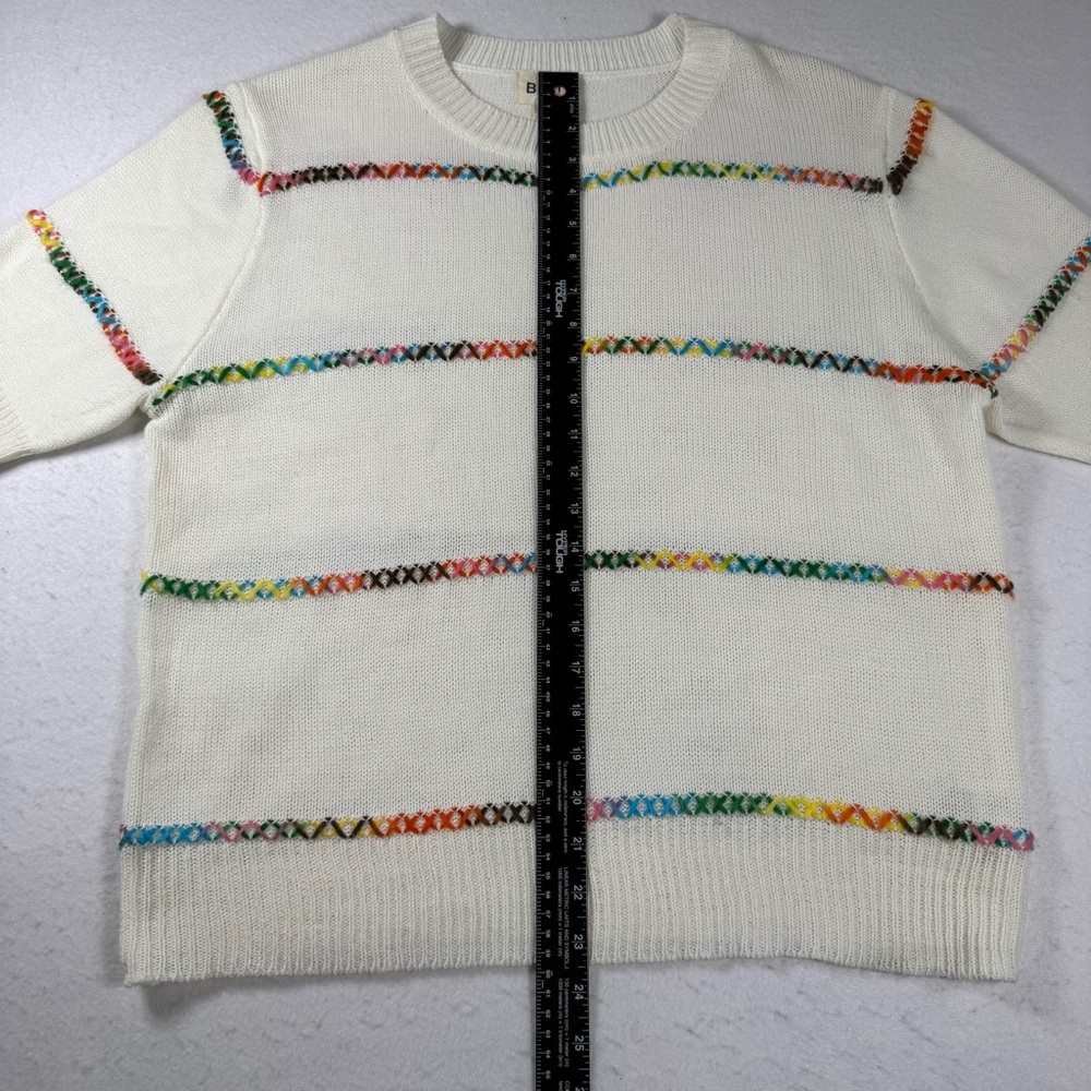 Bibi Women’s‎ XL White Short Sleeve Sweater w/ Multi‑Color Stitching - Picture 11 of 11